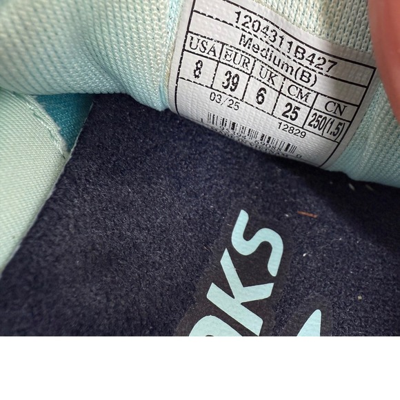 Brooks Ghost 17 Women's Running Shoes Light Blue Size 8 Athletic Outdoors - Picture 2 of 12